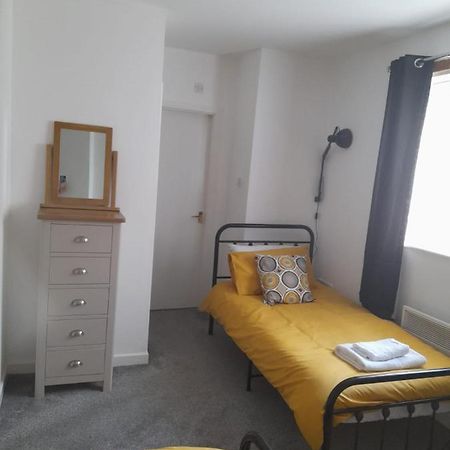 Flat 4 Corner House Apartment Doncaster Bagian luar foto