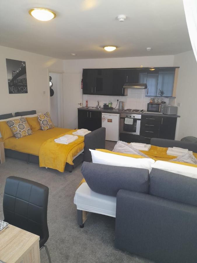 Flat 4 Corner House Apartment Doncaster Bagian luar foto