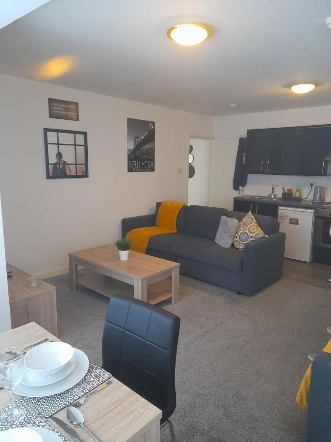 Flat 4 Corner House Apartment Doncaster Bagian luar foto